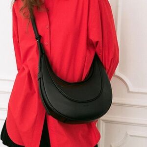 ELBATEGEV Ostra Mini Bag in Black